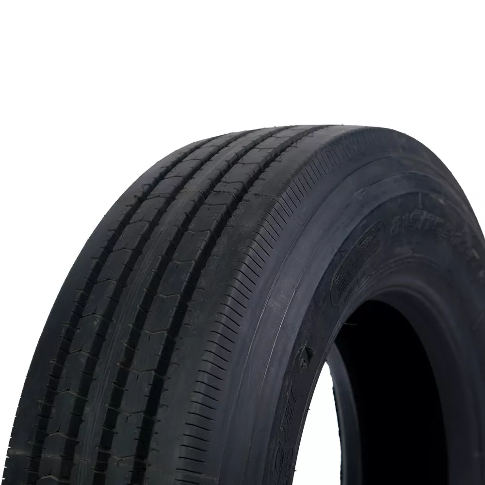 Грузовая шина 215/75 R17,5 Long March LM-216 16PR в Нижнем Тагиле