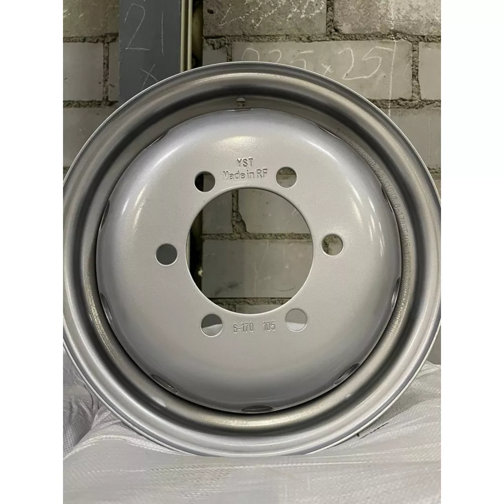 Диск 5,50х16  TREBL ET-105 PCD 6x170 D 130 в Нижнем Тагиле