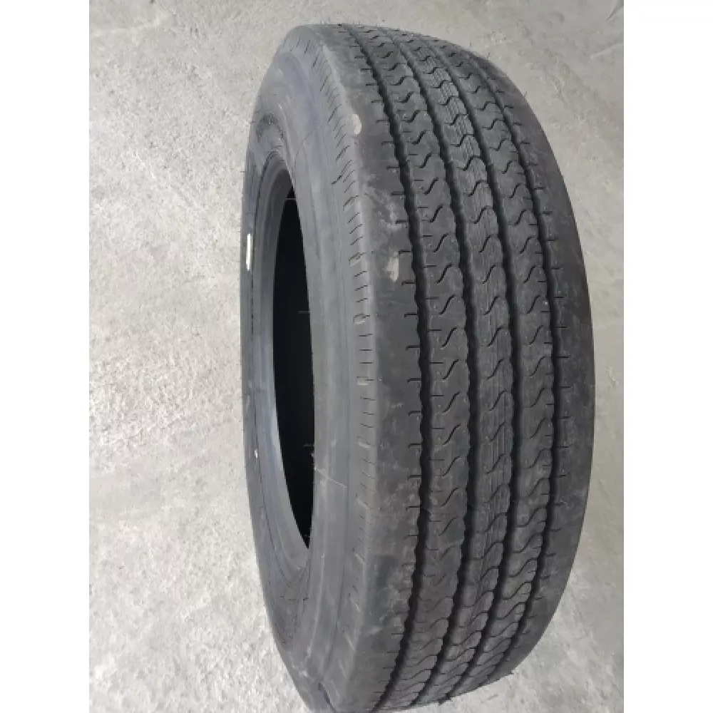 Грузовая шина 255/70 R22,5 Long March LM-120 16PR в Нижнем Тагиле