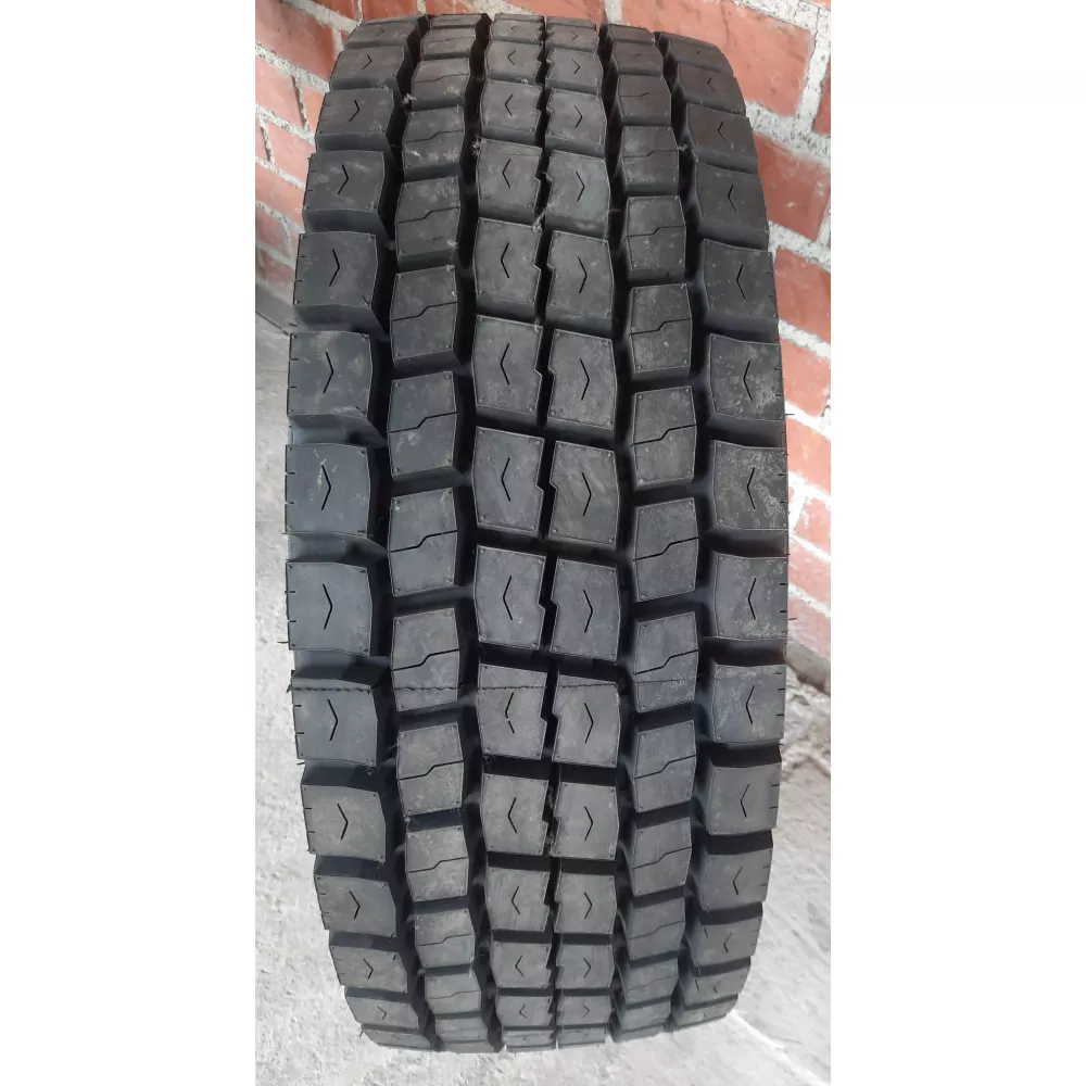 Грузовая шина 305/70 R19,5 Long March LM-329 18PR в Нижнем Тагиле